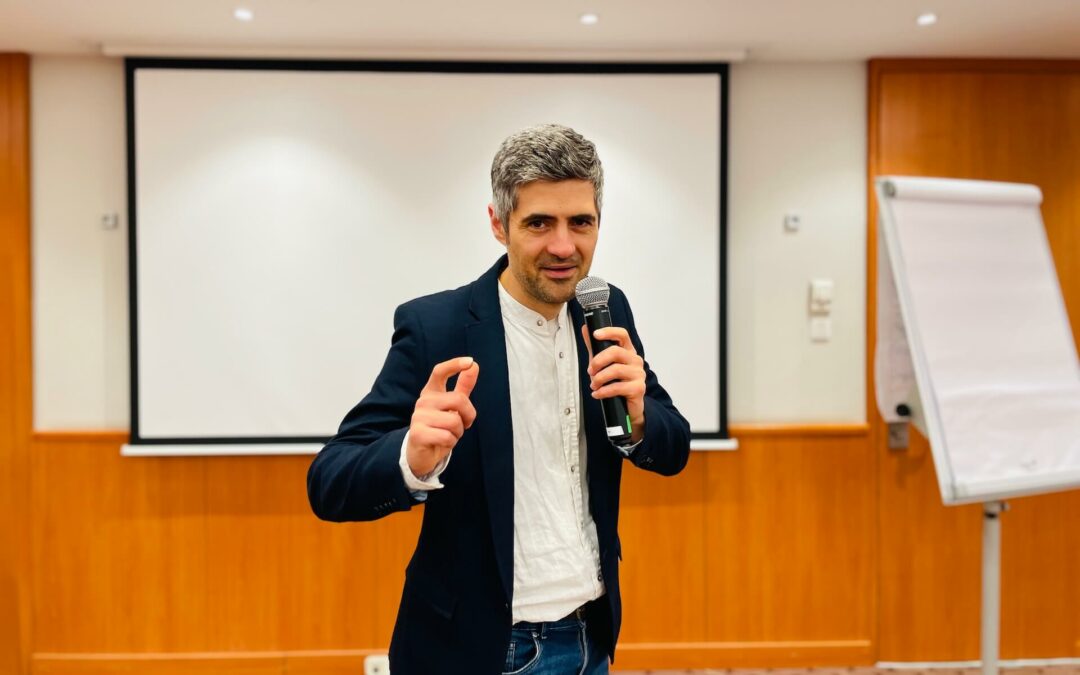 Peter Jones videók